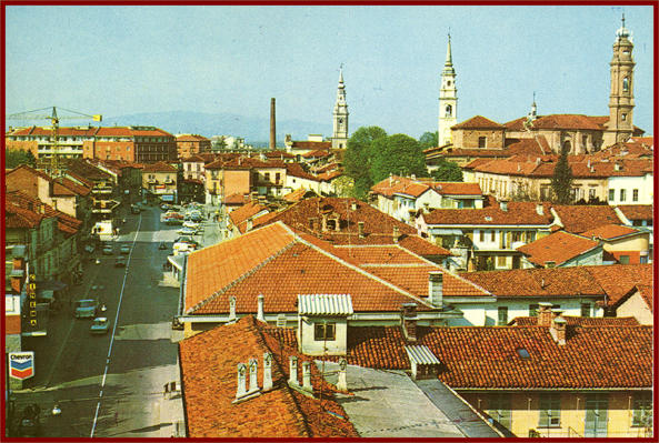 Vista dall'alto di Piazza Albertina.